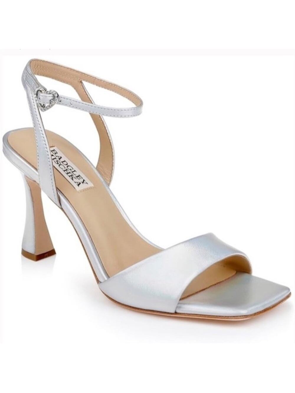 Badgley Mischka Women's
Cady Pumps Size 6